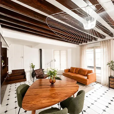 Spacious & Modern In Le Marais * Paris