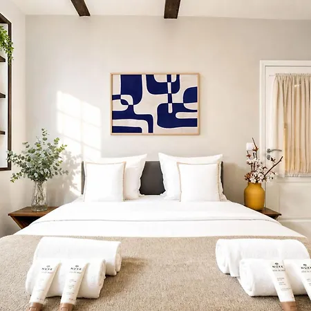 Apartment Spacious & Modern In Le Marais Paris