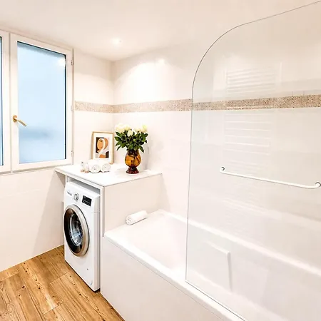 Apartment Spacious & Modern In Le Marais Paris