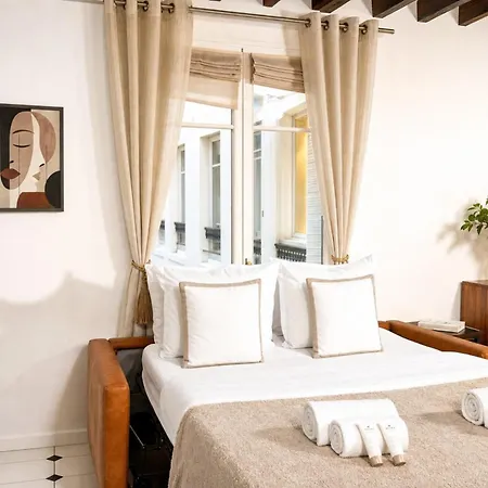 アパート Spacious & Modern In Le Marais