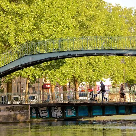 Spacious & Modern In Le Marais